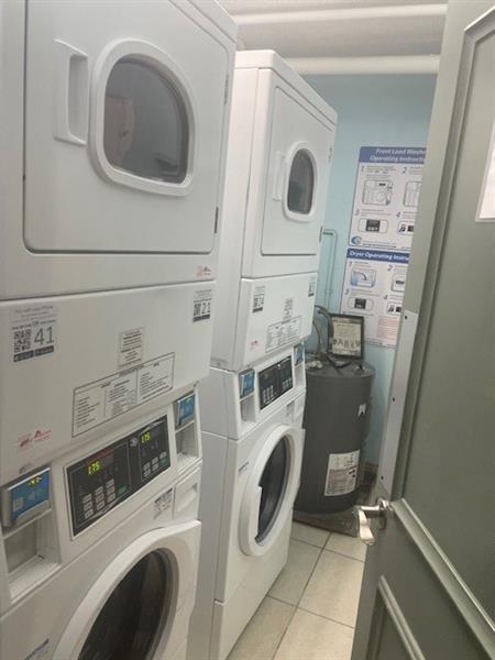 Image 29 of 31 For 2900 30th St B-2