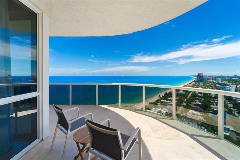 Image 3 of 55 For 3200 Ocean Blvd  Ph2708