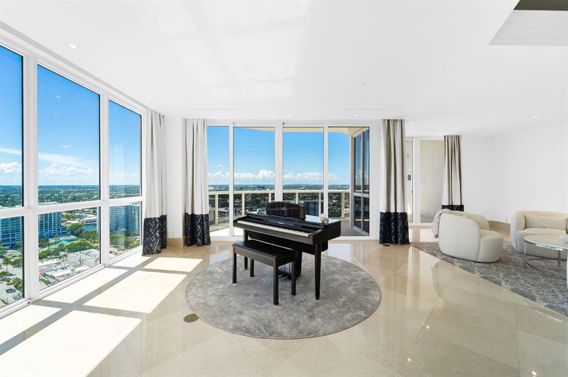 Image 8 of 55 For 3200 Ocean Blvd  Ph2708