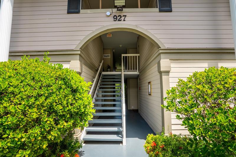 Image 20 of 40 For 927 199 Street  202
