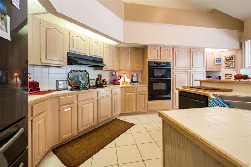 Image 13 of 47 For 3508 Wildflower Dr