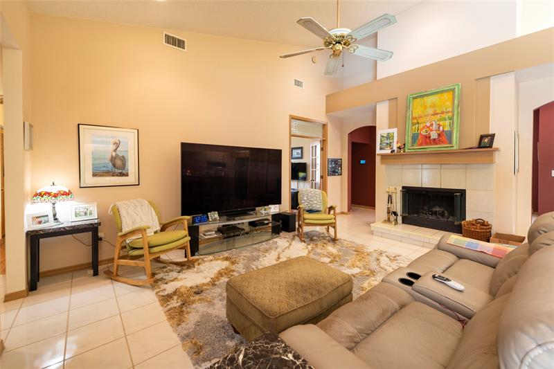 Image 17 of 47 For 3508 Wildflower Dr
