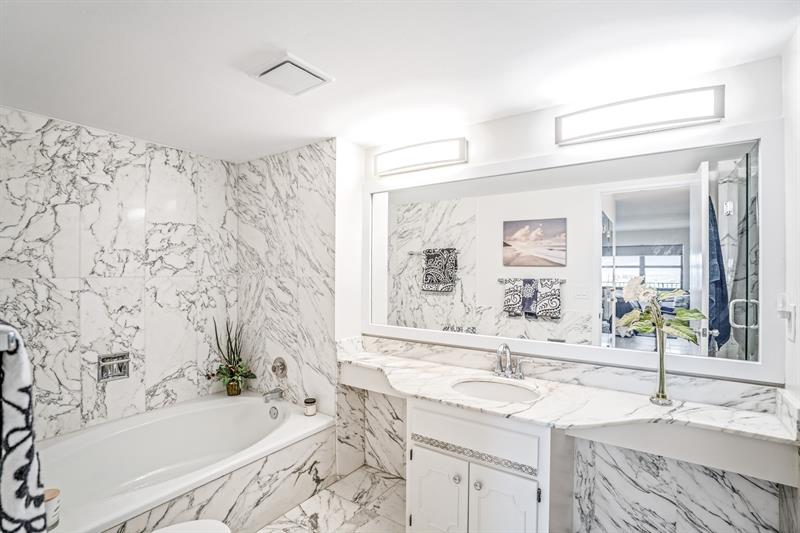 Image 14 of 32 For 5100 Ocean Blvd  1217