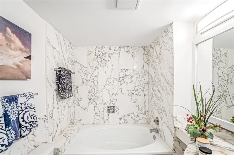 Image 15 of 32 For 5100 Ocean Blvd  1217