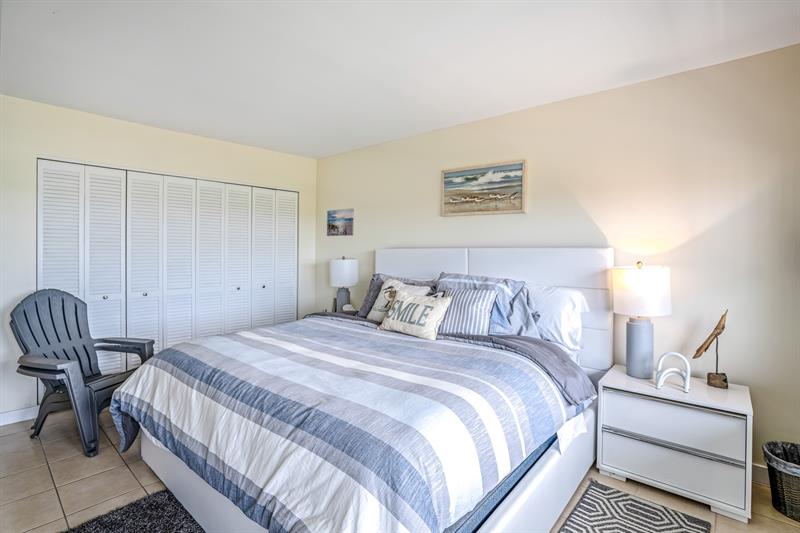 Image 18 of 32 For 5100 Ocean Blvd  1217