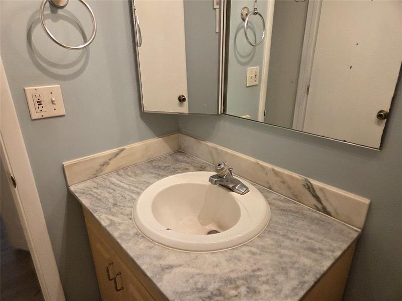 Image 10 of 36 For 12077 Regal Ct  12077
