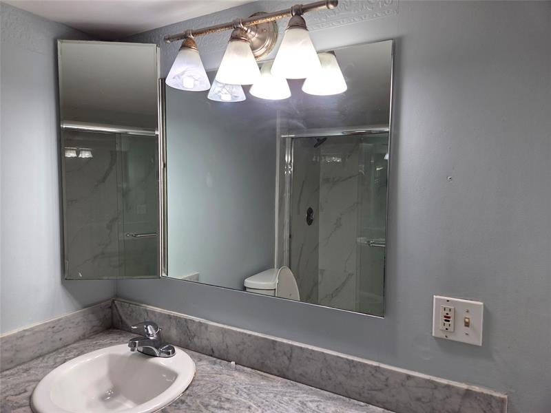Image 20 of 36 For 12077 Regal Ct  12077