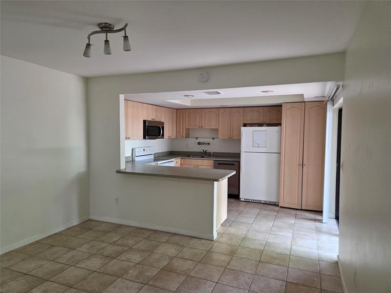 Image 27 of 36 For 12077 Regal Ct  12077