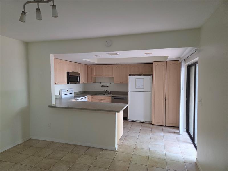Image 28 of 36 For 12077 Regal Ct  12077
