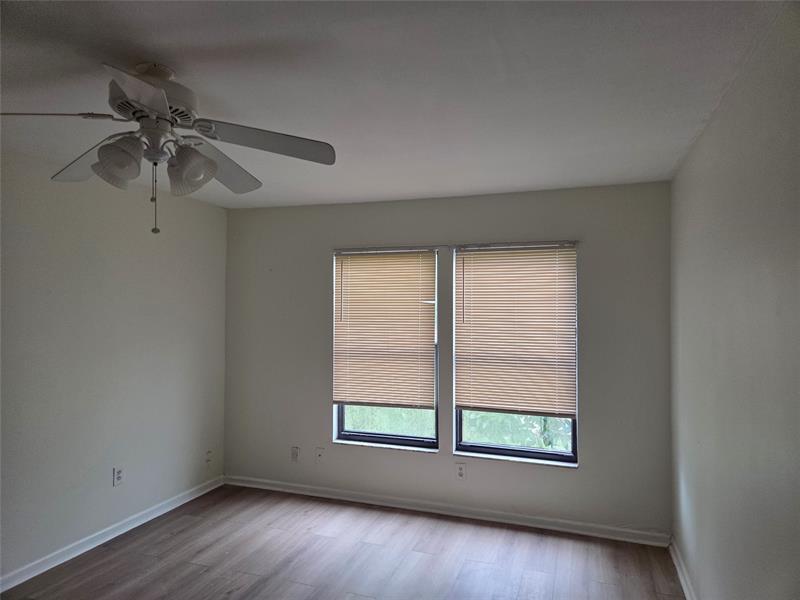 Image 7 of 36 For 12077 Regal Ct  12077