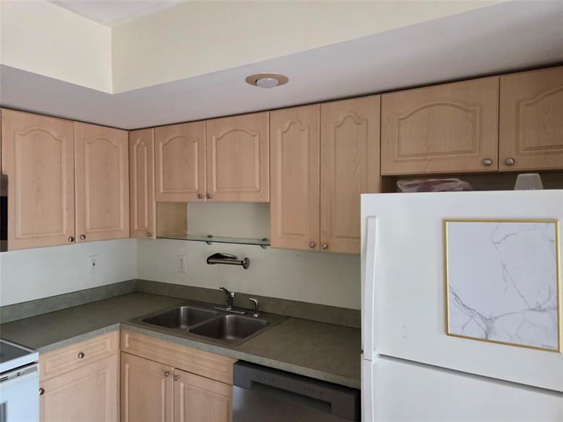 Image 8 of 36 For 12077 Regal Ct  12077