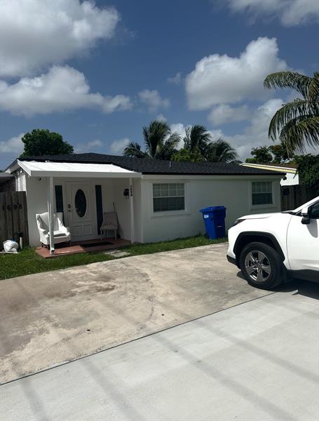 Details for 1698 181st St, North Miami Beach, FL 33162