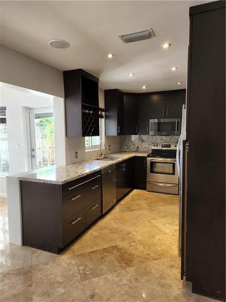 Image 6 of 15 For 5748 27th Ave