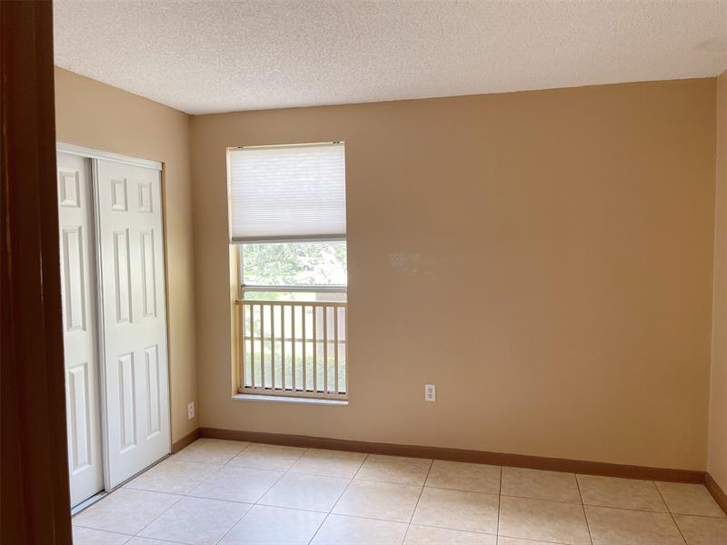 Image 17 of 19 For 11101 Royal Palm Blvd  #201