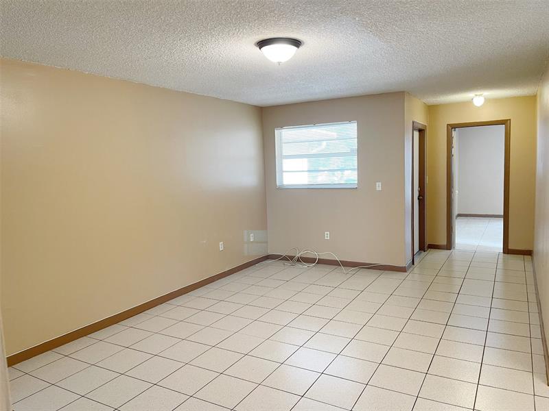 Image 8 of 19 For 11101 Royal Palm Blvd  #201