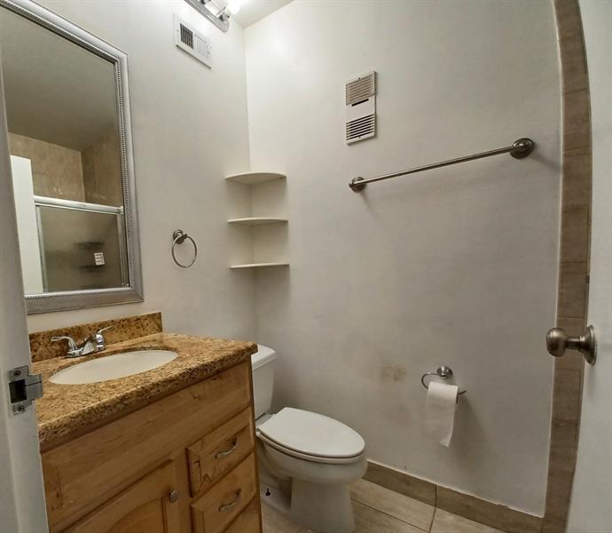 Image 10 of 14 For 301 Pine Island Rd  216