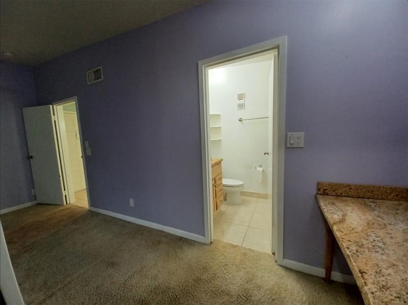 Image 8 of 14 For 301 Pine Island Rd  216