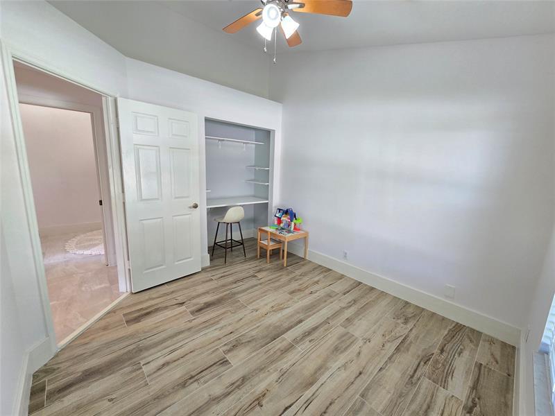 Image 20 of 26 For 14051 Fair Isle Drive
