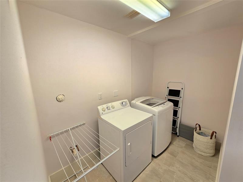 Image 21 of 26 For 14051 Fair Isle Drive