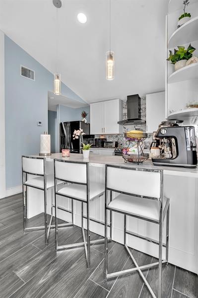 Image 11 of 53 For 8301 52nd St