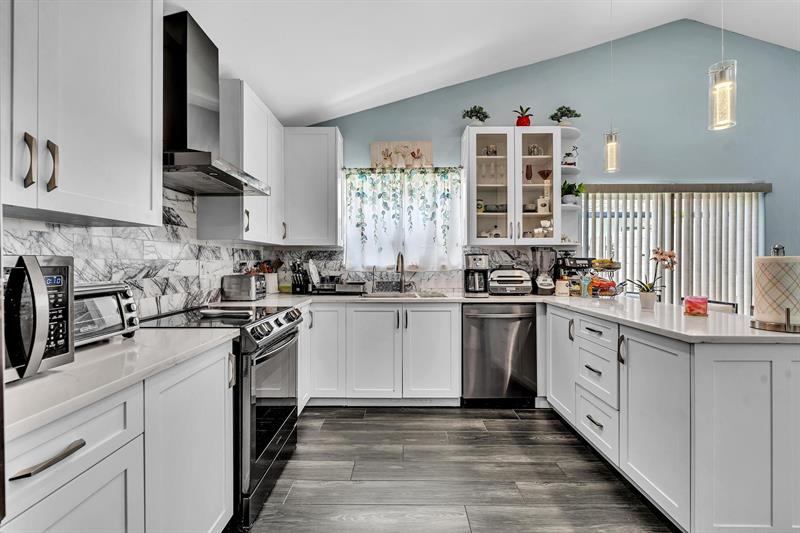 Image 12 of 53 For 8301 52nd St