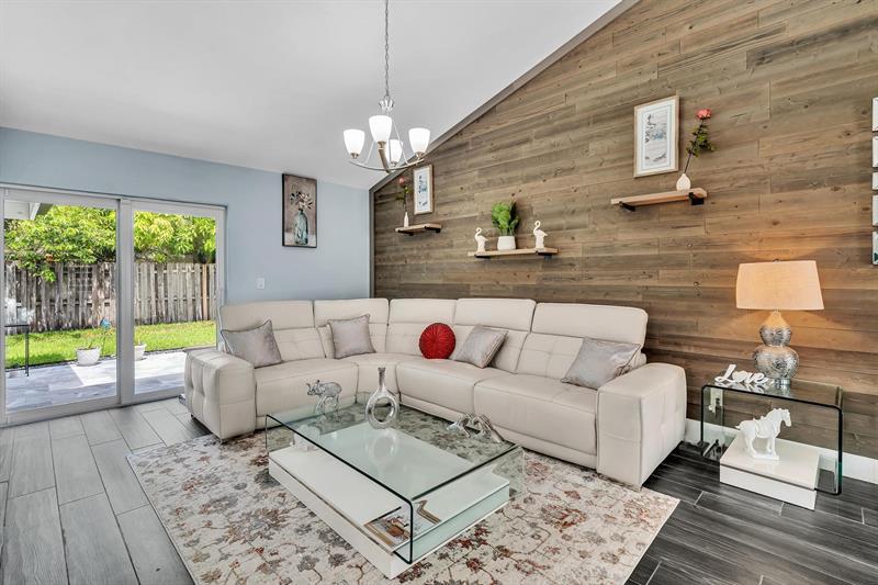 Image 19 of 53 For 8301 52nd St