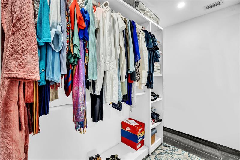 Image 31 of 53 For 8301 52nd St