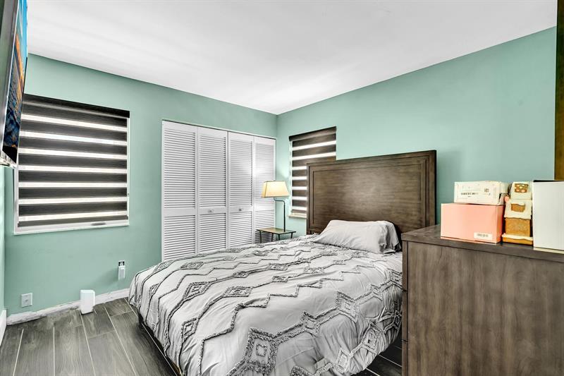 Image 33 of 53 For 8301 52nd St