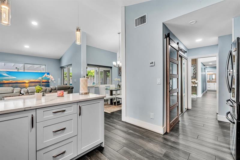 Image 9 of 53 For 8301 52nd St