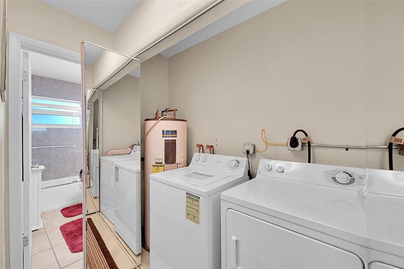 Image 17 of 27 For 2607 8th Ave  28