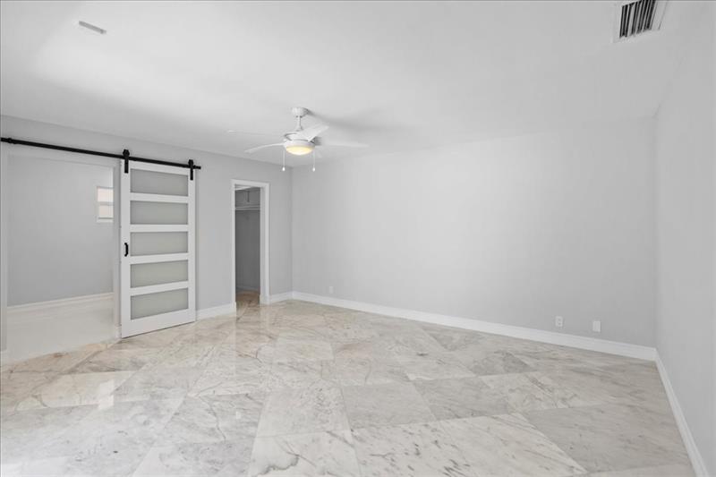 Image 16 of 39 For 1820 59th Ct