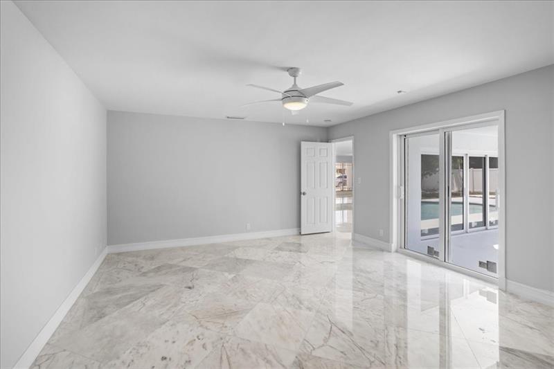 Image 17 of 39 For 1820 59th Ct