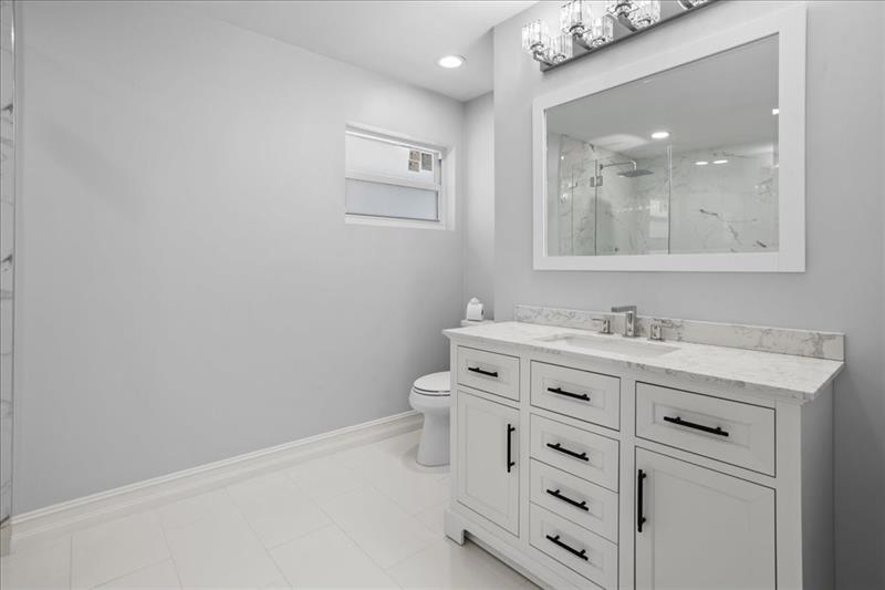 Image 19 of 39 For 1820 59th Ct
