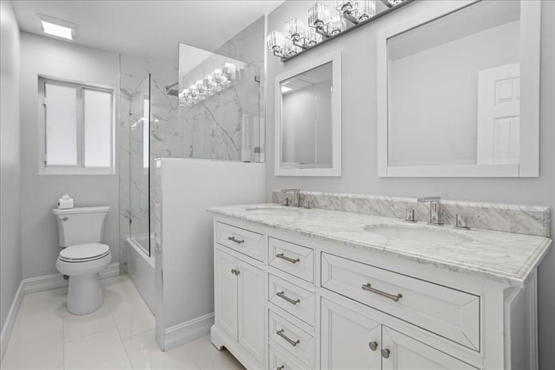 Image 21 of 39 For 1820 59th Ct