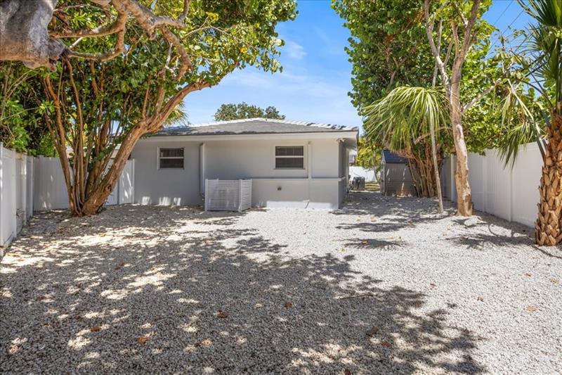 Image 35 of 39 For 1820 59th Ct