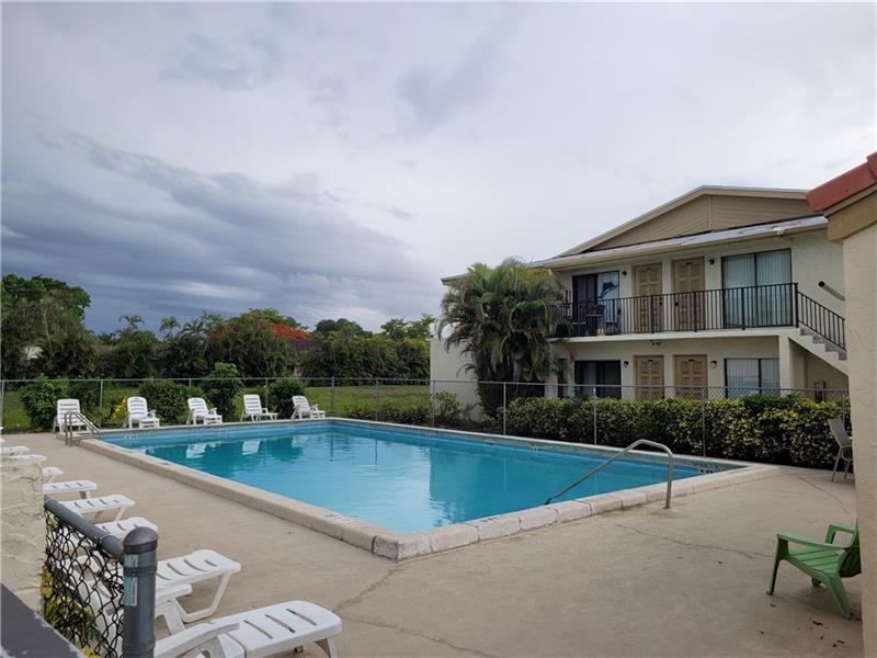 Image 3 of 20 For 11096 Royal Palm Blvd  11096