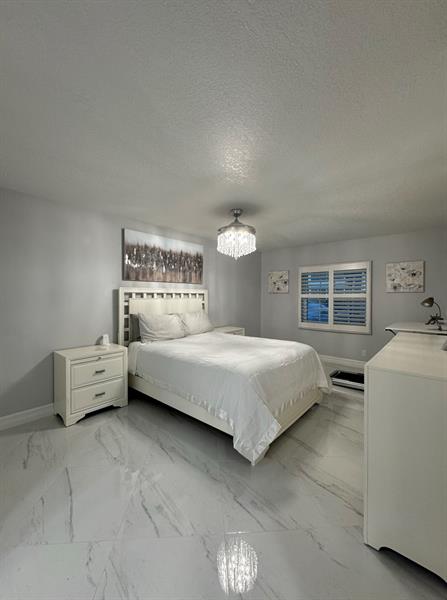 Image 13 of 21 For 6379 Bay Club Dr  2