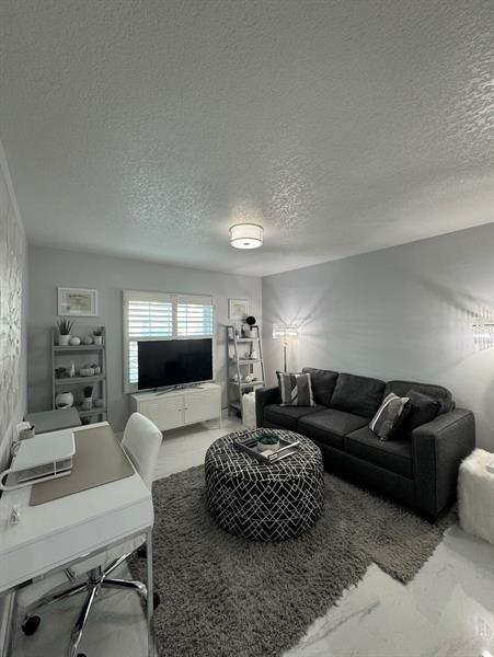 Image 19 of 21 For 6379 Bay Club Dr  2