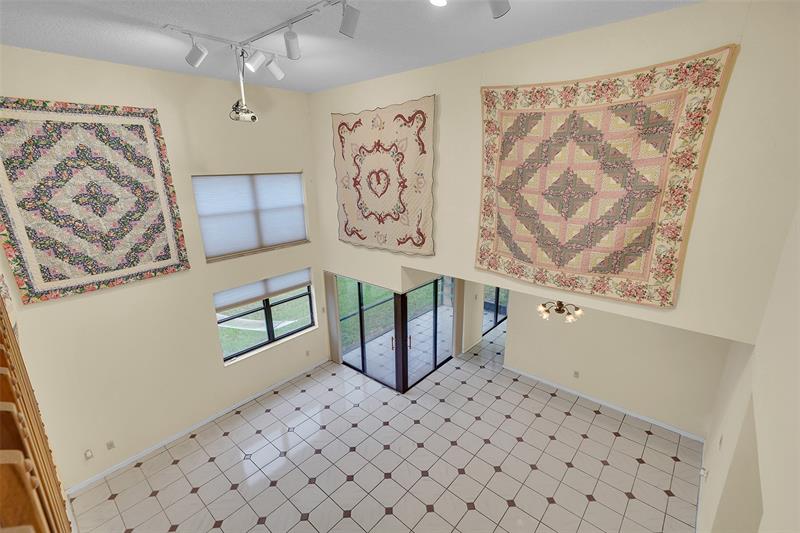 Image 12 of 25 For 14980 Durham Ln