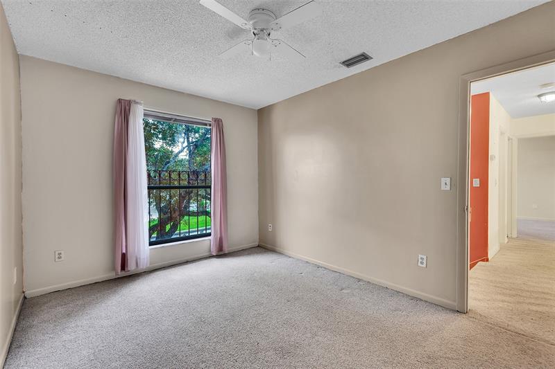 Image 18 of 25 For 14980 Durham Ln