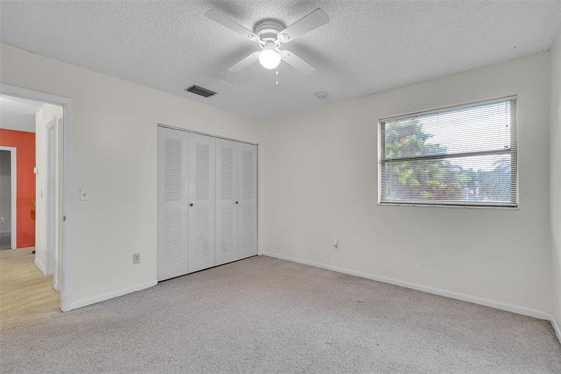 Image 19 of 25 For 14980 Durham Ln