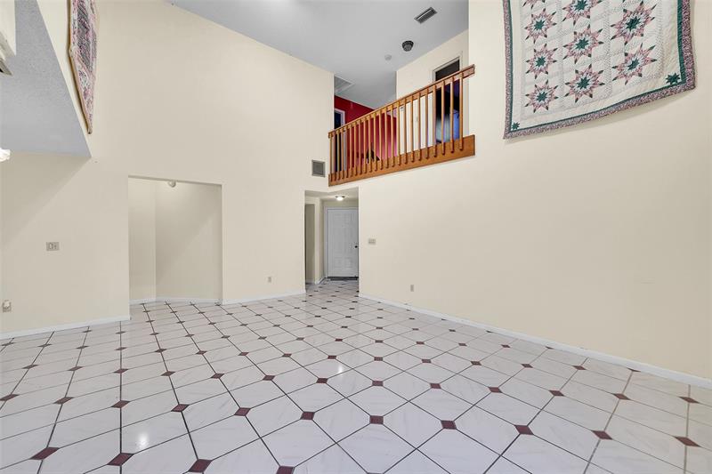 Image 6 of 25 For 14980 Durham Ln