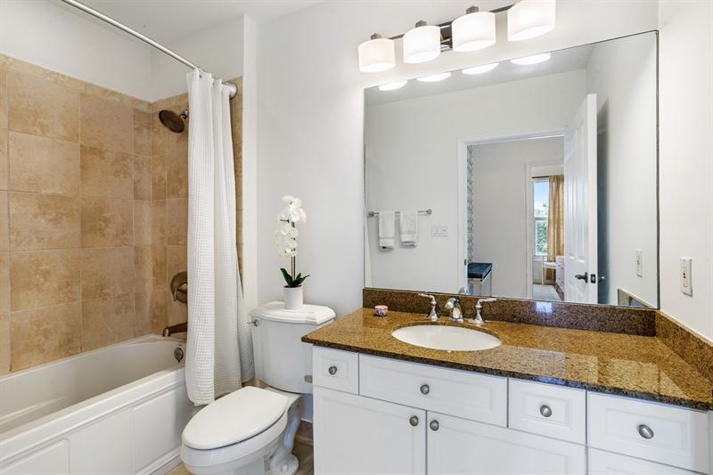 Image 15 of 39 For 3960 Flagler Drive  306