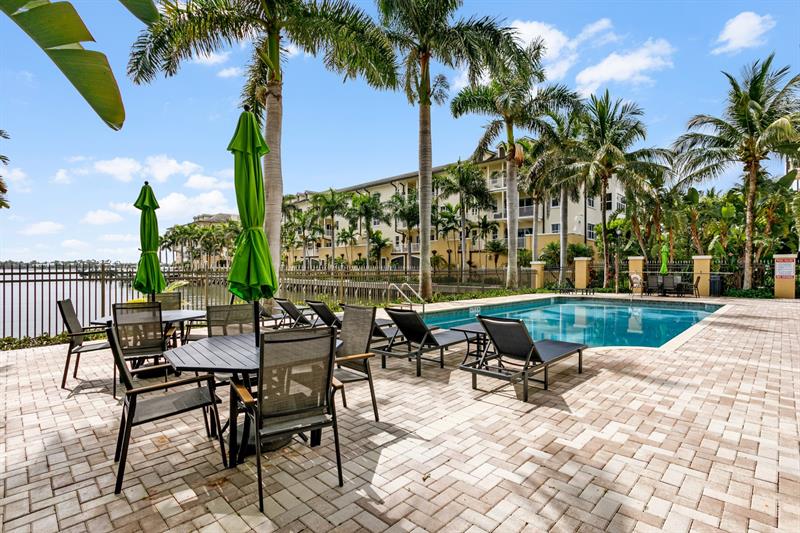 Image 23 of 39 For 3960 Flagler Drive  306