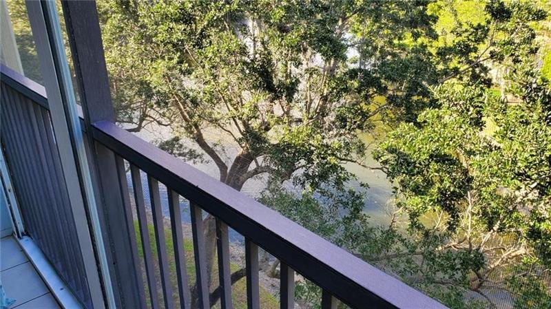Image 7 of 30 For 1762 Hammock Blvd  408