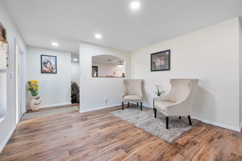 Image 24 of 55 For 11886 24th St
