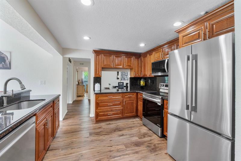 Image 34 of 55 For 11886 24th St