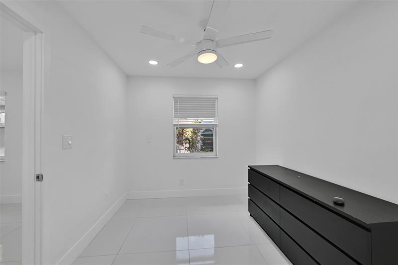 Image 14 of 20 For 3028 69th Ct  3-f