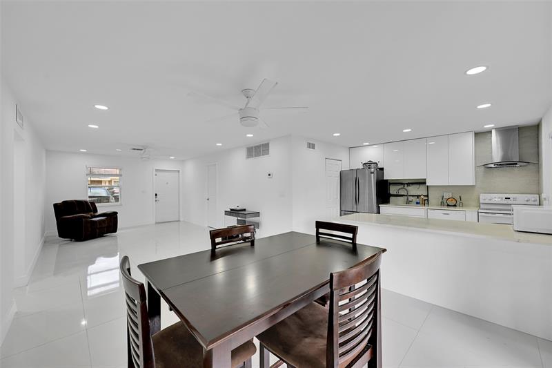 Image 7 of 20 For 3028 69th Ct  3-f