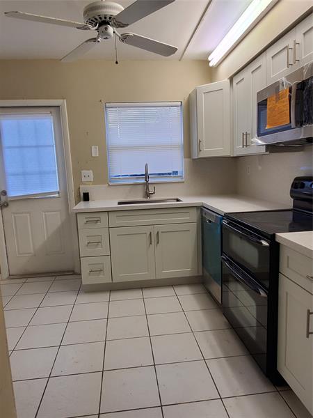 Image 5 of 25 For 123 17th St  